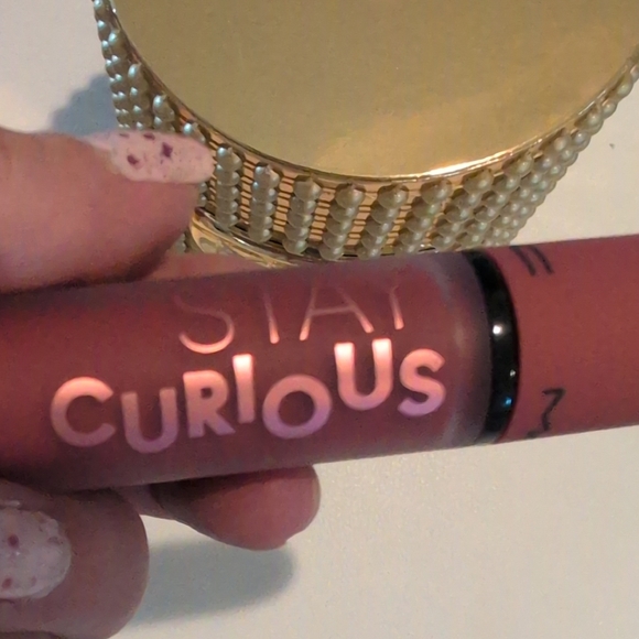 MAC Cosmetics Stay Curious Lipstick Set - Picture 8 of 13